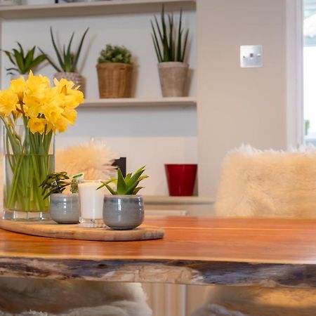 Hereford City - St Owens Terrace - Comfortable & Spacious Well Presented Three Storey House, Perfect For A Weekend Away & Exploring The City On Foot - Hosted By Rentmyhouse Esterno foto