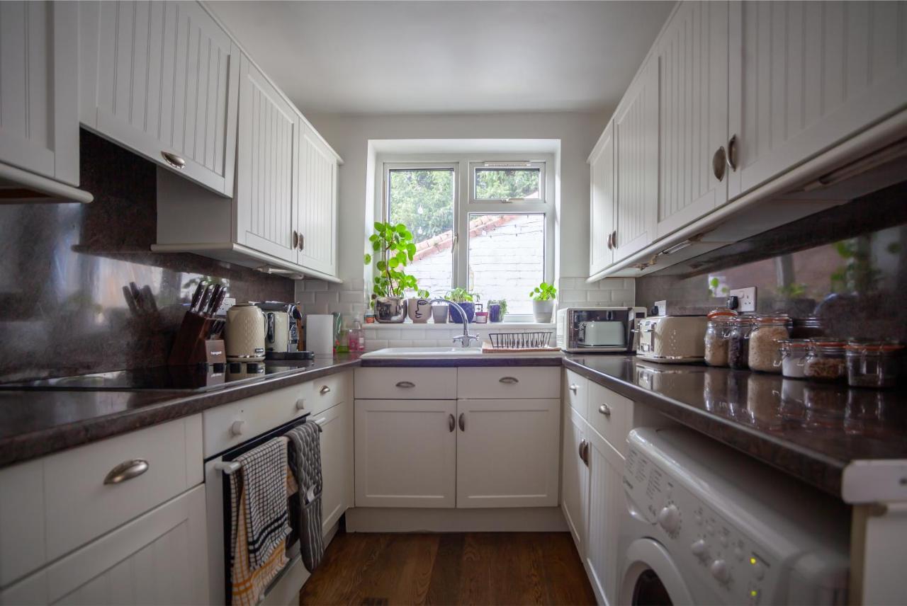 Hereford City - St Owens Terrace - Comfortable & Spacious Well Presented Three Storey House, Perfect For A Weekend Away & Exploring The City On Foot - Hosted By Rentmyhouse Esterno foto