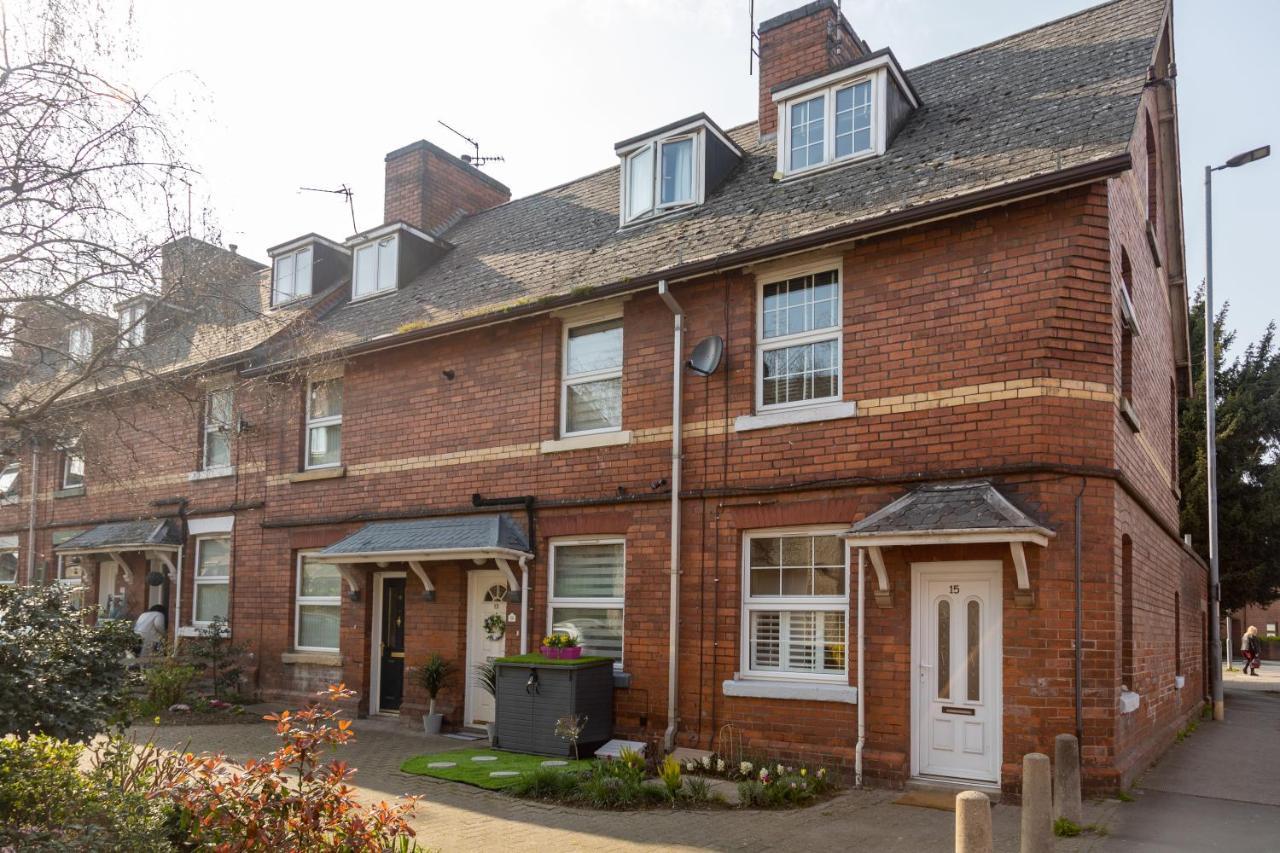 Hereford City - St Owens Terrace - Comfortable & Spacious Well Presented Three Storey House, Perfect For A Weekend Away & Exploring The City On Foot - Hosted By Rentmyhouse Esterno foto