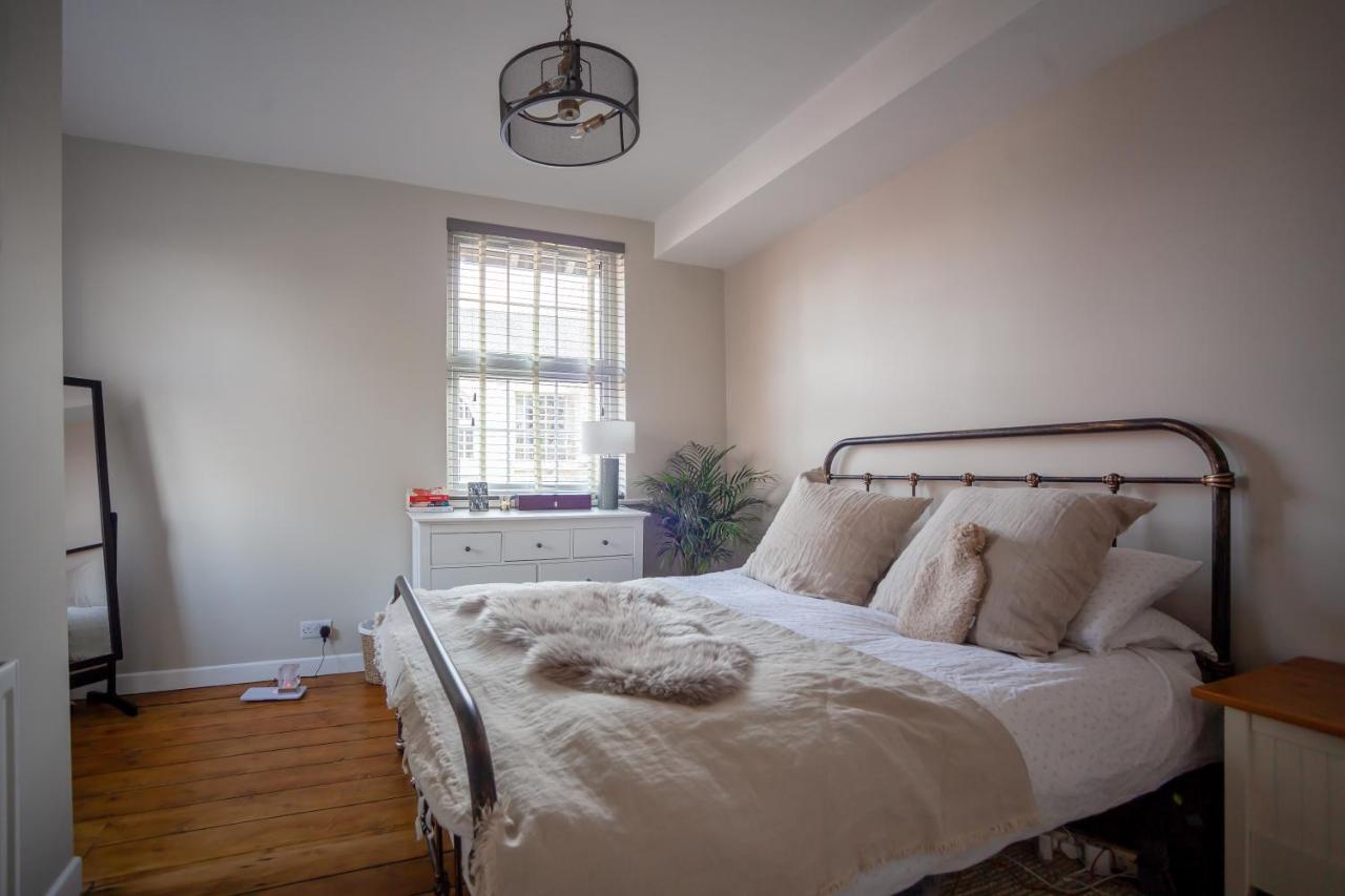 Hereford City - St Owens Terrace - Comfortable & Spacious Well Presented Three Storey House, Perfect For A Weekend Away & Exploring The City On Foot - Hosted By Rentmyhouse Esterno foto